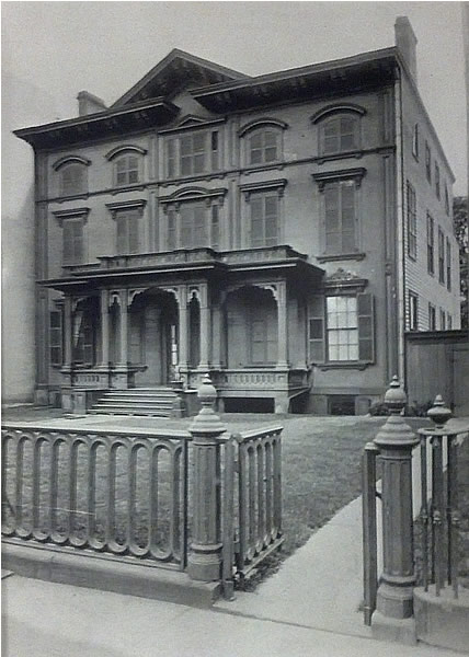 1913 - Prior to Demolition
Photo from "A History of the City of Newark" 
Lewis Historical Publishing Company
